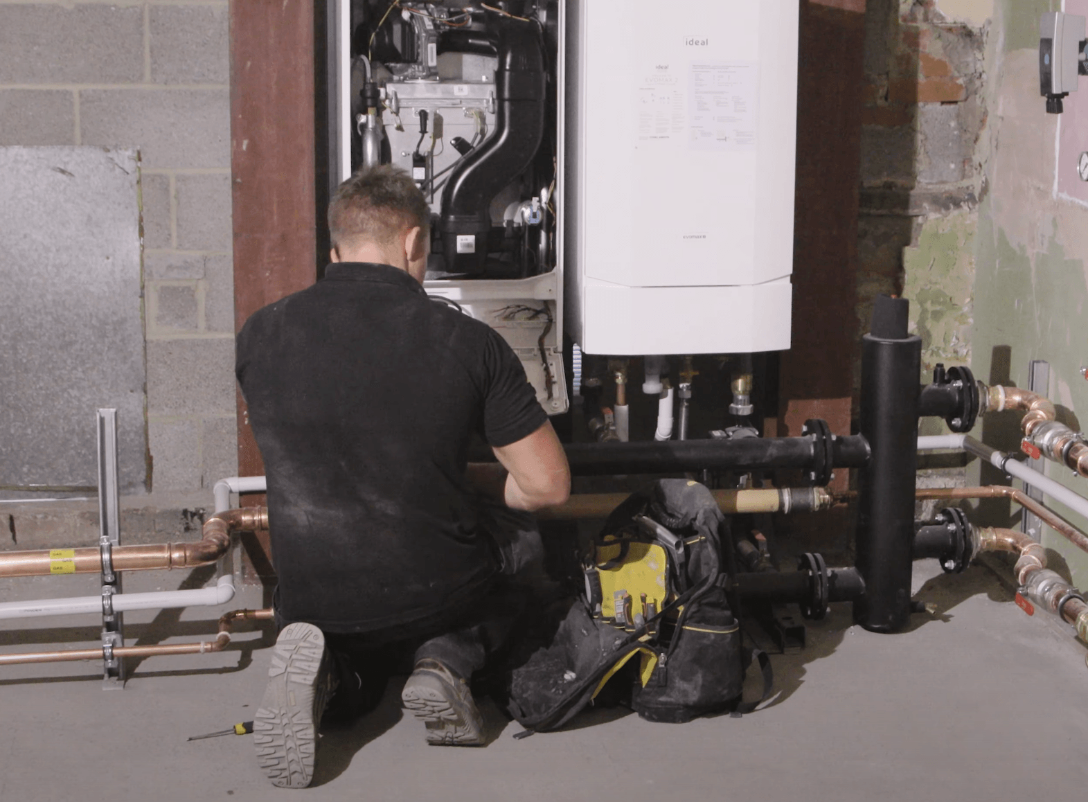Boiler Service Leeds: Your Annual Boiler Service Cost Guide